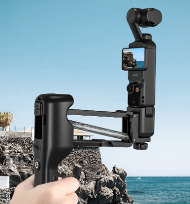 Tay cầm hấp thụ lực Osmo Pocket 3 giúp ổn định hình ảnh kiêm khung bảo vệ