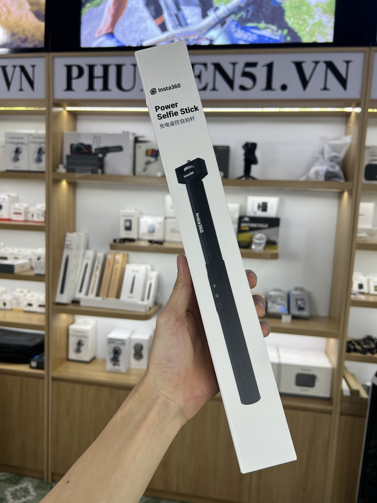INSTA360 POWER SELFIE STICK -Gậy tàng hình tích hợp sạc dành cho Insta360 4500mAh