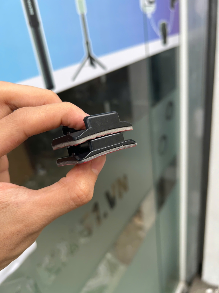 Mount Đế gài Gopro xoay 360  Keo 3M dán nón cong phẳng chắc chắn