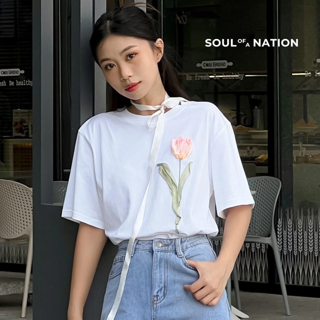 Áo Thun Thêu Ruy Băng Thủ Công - Hoa Tulip Hồng Tô Màu Nước