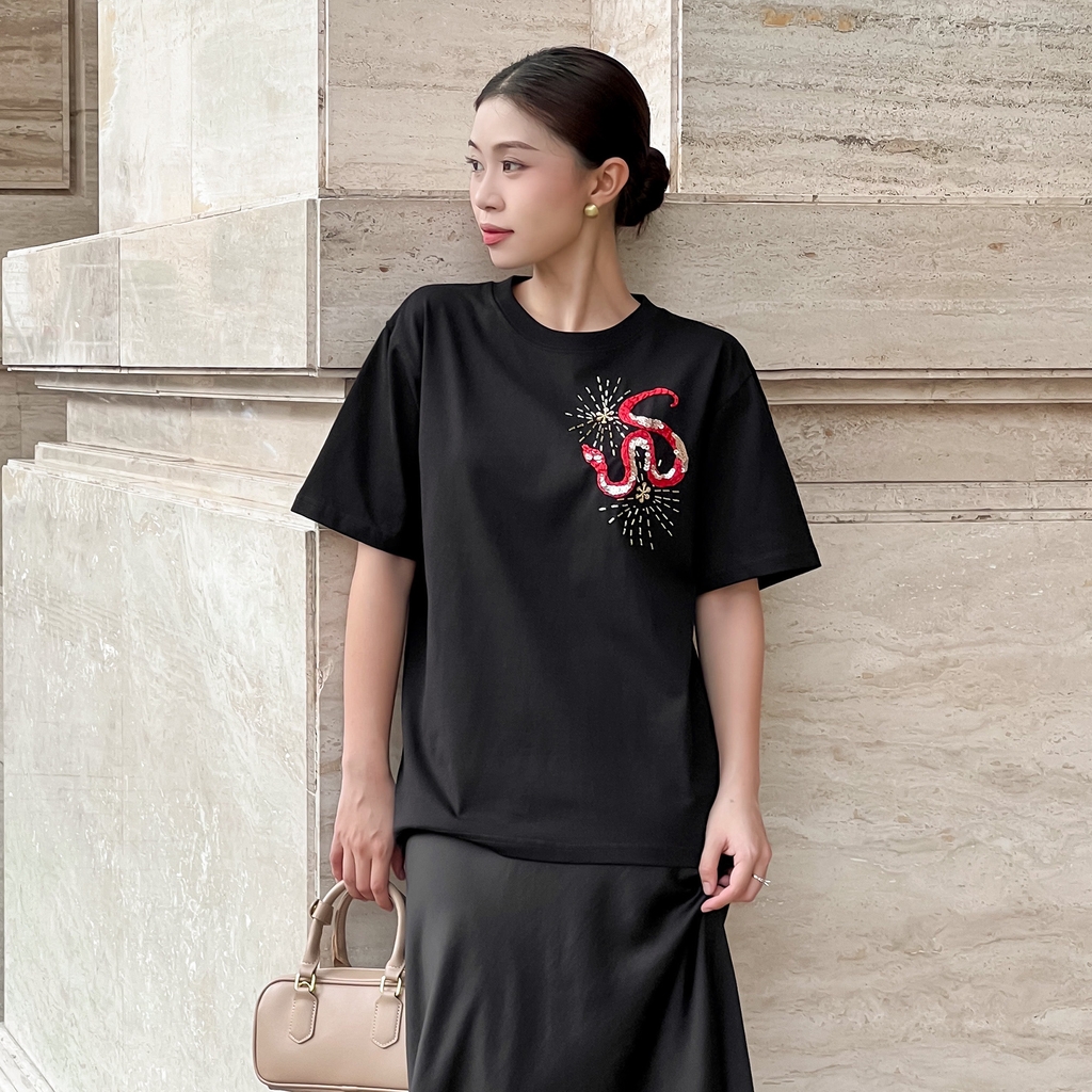 Áo Thun Thêu Ruy Băng Thủ Công - Ất Tỵ Phồn Hoa