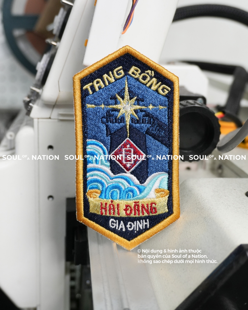 Patch thêu hình ôm viền Ngọn Hải Đăng theo yêu cầu