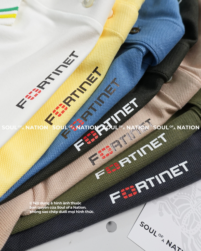 In gia công áo polo Lacoste theo yêu cầu