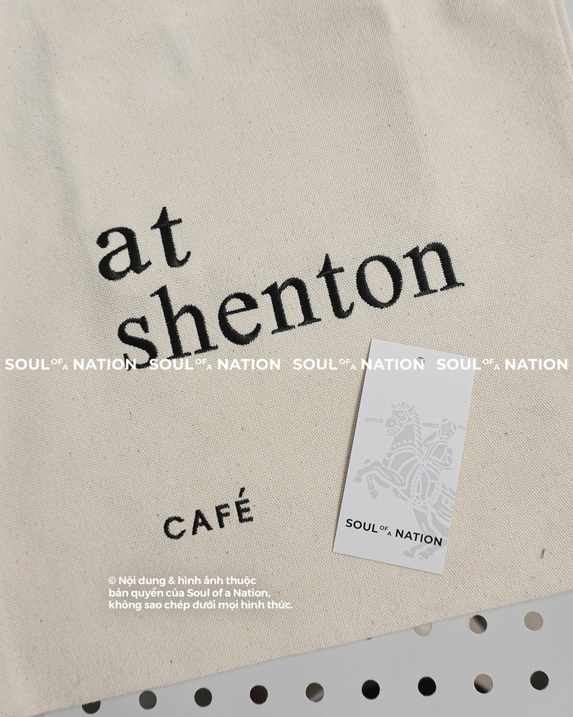 Dự án Túi tote thêu theo yêu cầu At Shenton Café