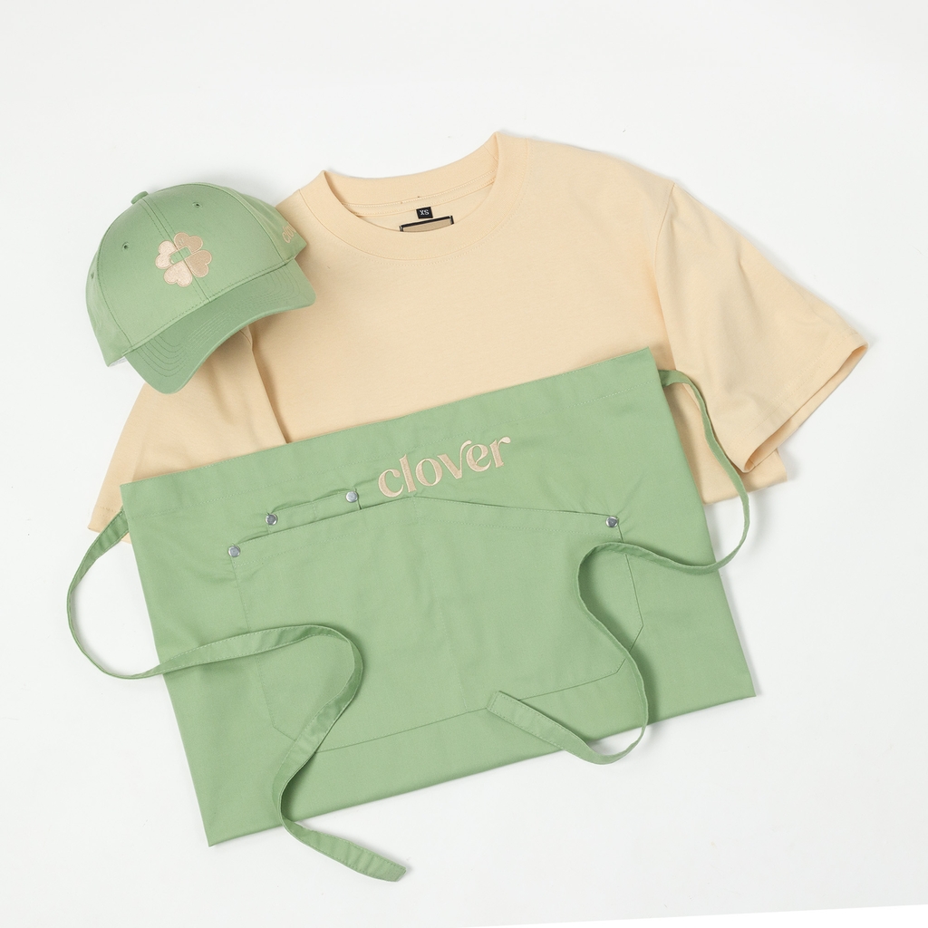 Dự án Tạp dề đồng phục thêu Clover Coffee theo yêu cầu