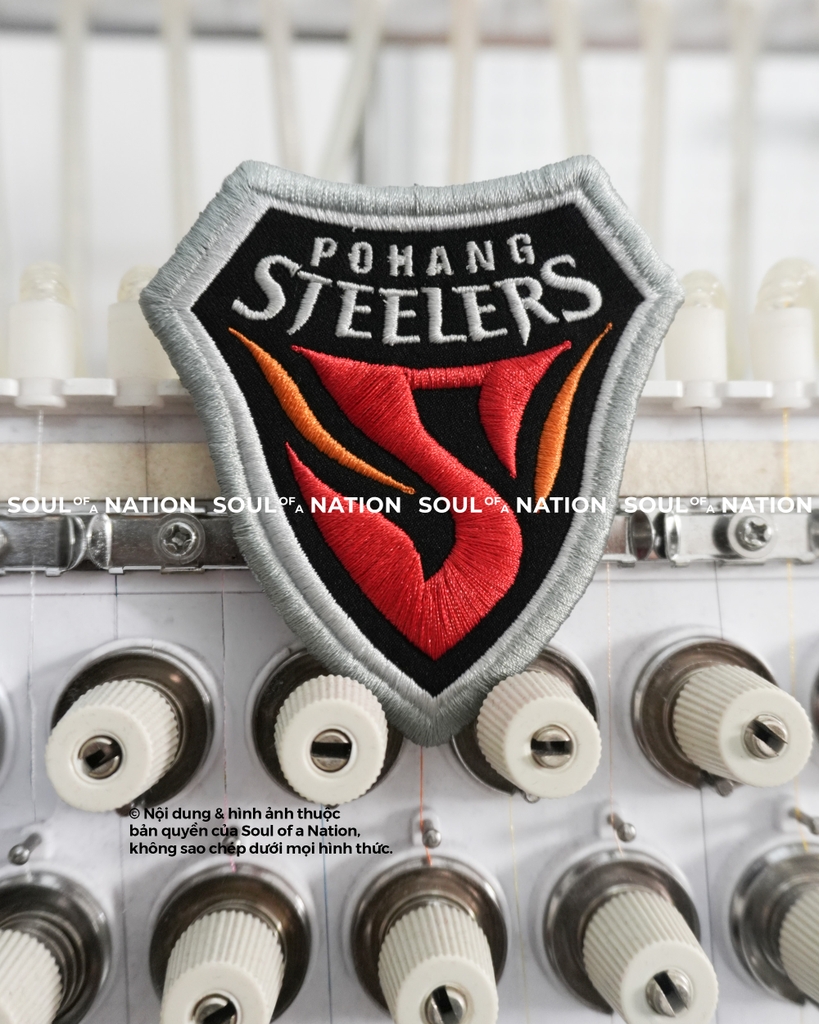 Patch thêu hình ôm viền POHANG STEELERS theo yêu cầu
