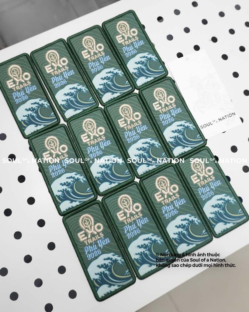 Patch thêu hình chữ nhật EXO TRAILS theo yêu cầu