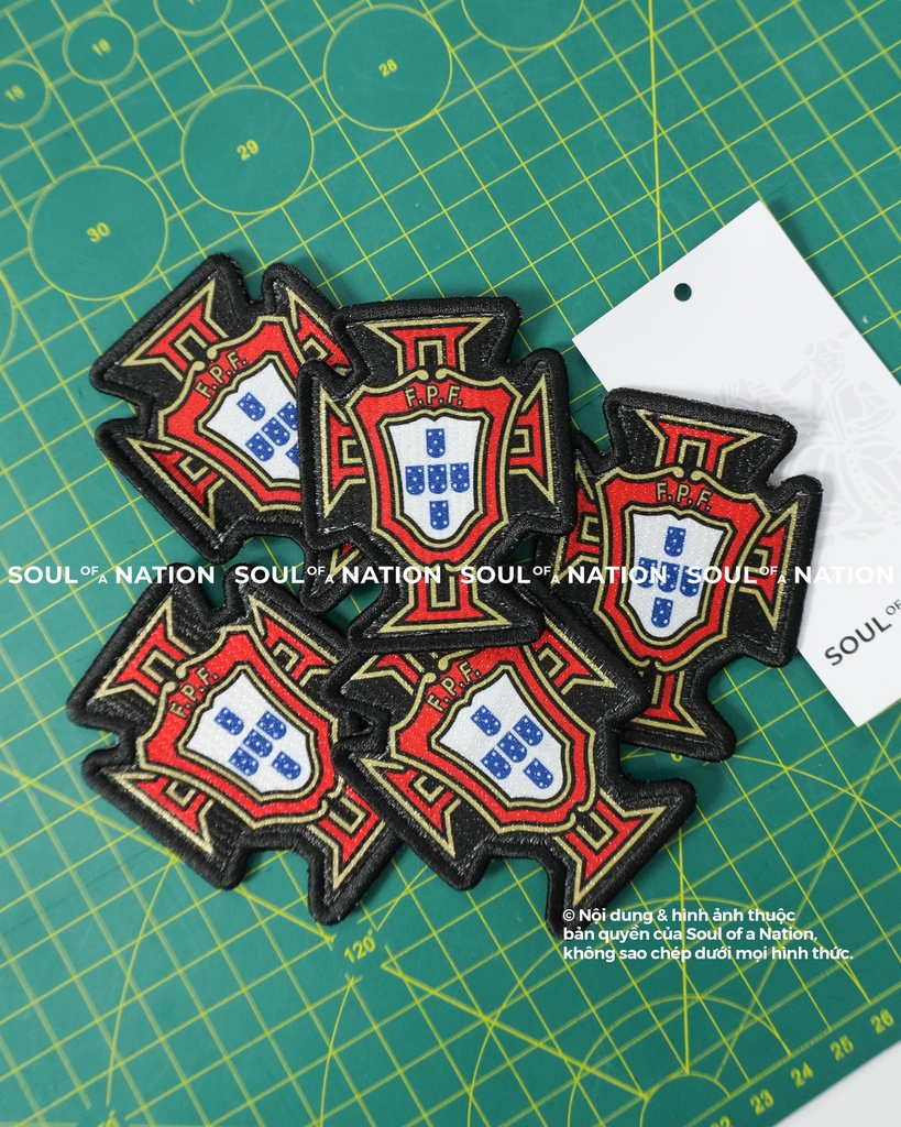 Patch thêu hình ôm viền Logo Đội bóng Bồ Đào Nha theo yêu cầu
