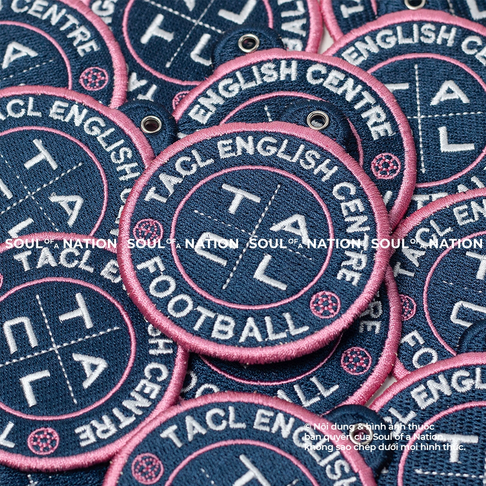 Móc khoá thêu hình tròn TACL FOOTBALL theo yêu cầu