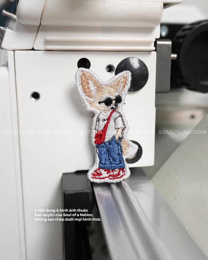 Patch thêu hình ôm viền Con cáo theo yêu cầu