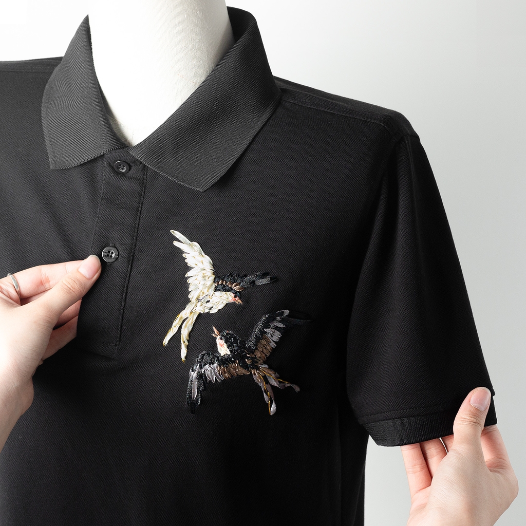 Áo Polo Thêu Ruy Băng Thủ Công - Song Én
