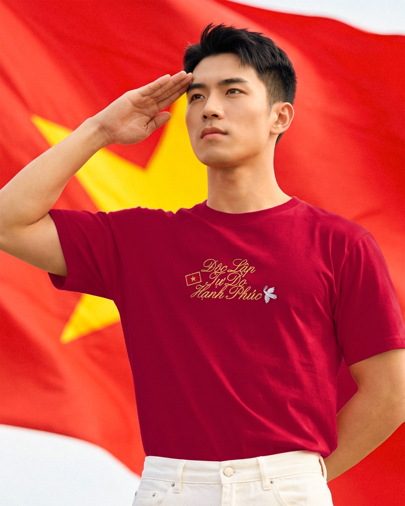 Áo Thun - Thêu Tiêu Ngữ Việt Nam Đỏ Đô