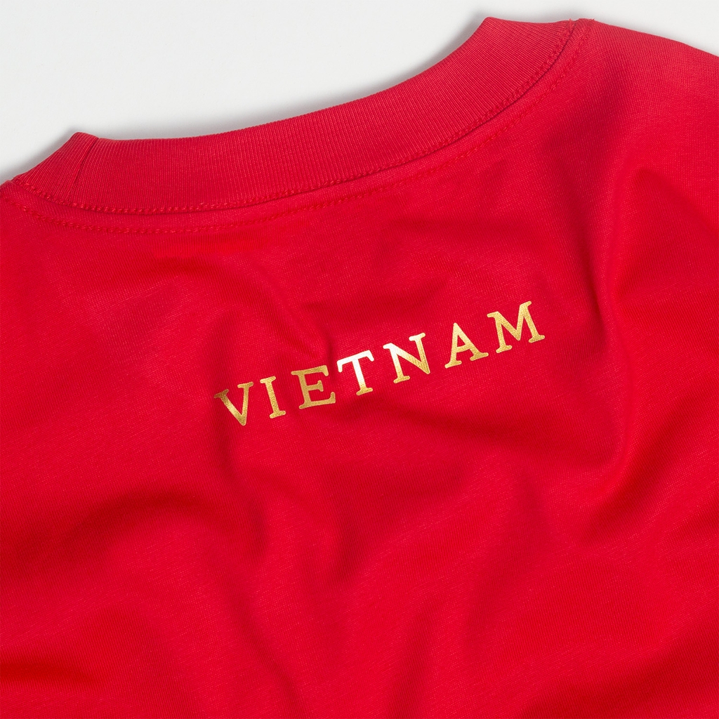 Áo Thun - Sao Vàng In Nhũ Vàng Gold