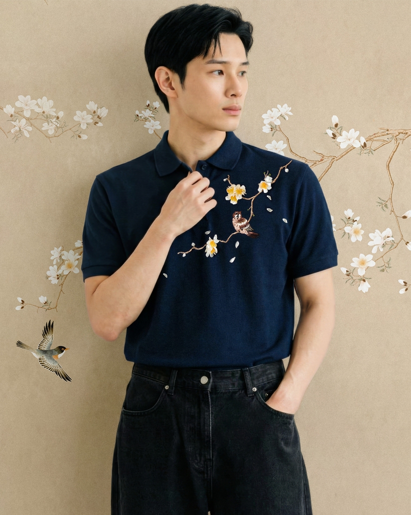 Áo Polo Thêu Ruy Băng Thủ Công - Chim Sẻ Nhành Mai 2025