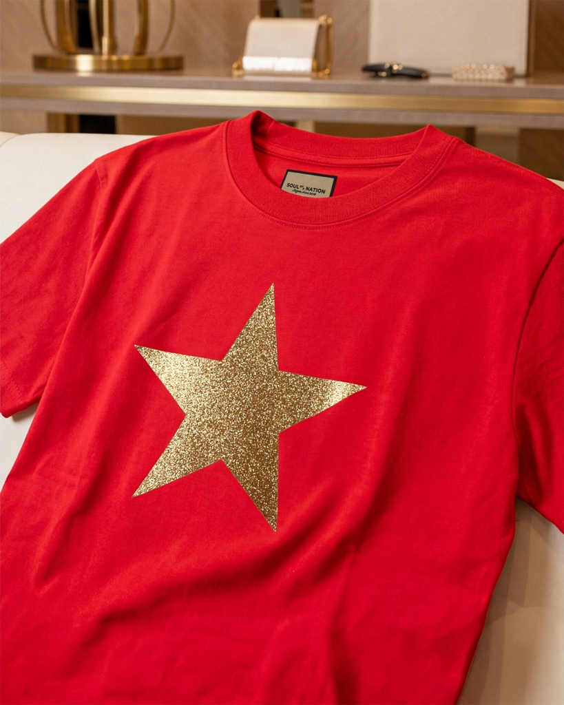 Áo Thun - Cờ Đỏ Tươi Sao Vàng Kim tuyến