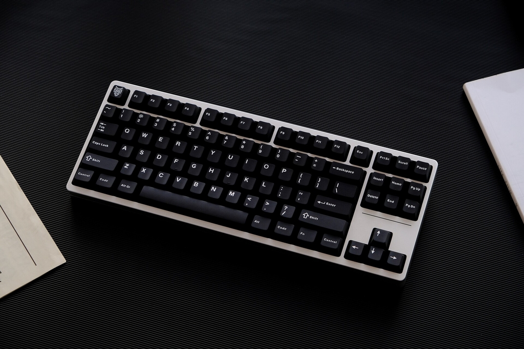 Bộ keycap Aifei WOB (Cherry Profile / PBT Double-shot)