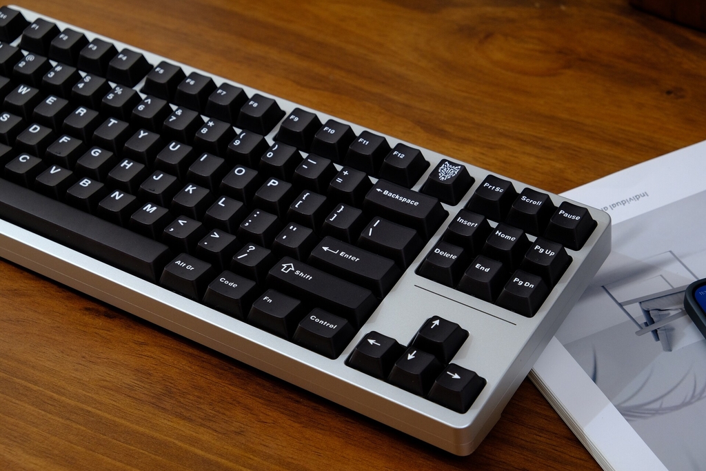 Bộ keycap Aifei WoB Semi-transparent (Cherry Profile / ABS Double-shot)