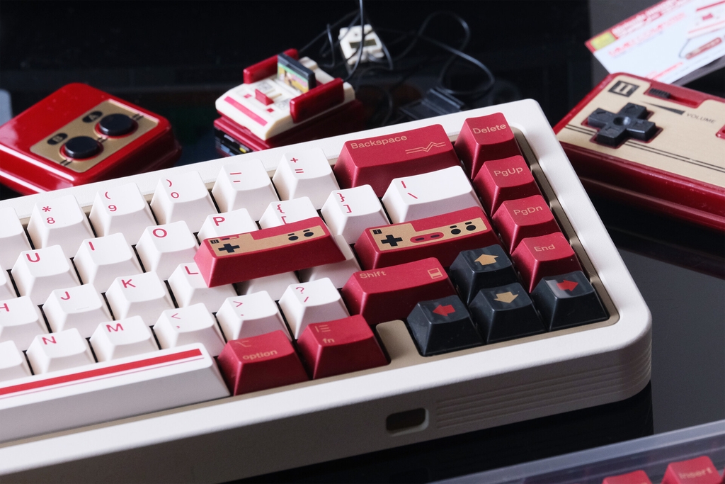 Bộ keycap 80Retros FC1983 (Cherry profile / PBT Ink-Printing + ABS Double-Shot)