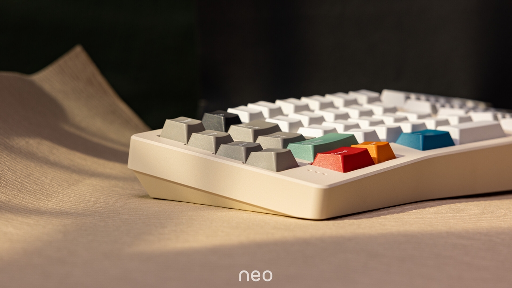 [Pre-order] Neo Ergo Case
