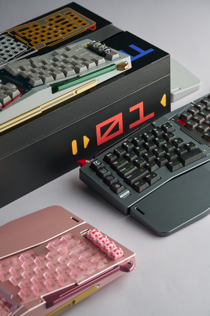[Pre-order] Owlab HellCat Alice Mech-01 keyboard kit
