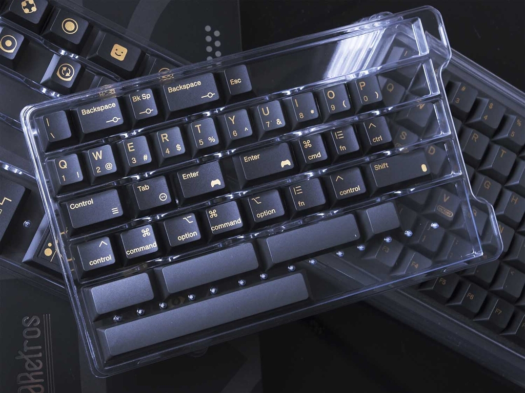 [Pre-order] 80Retros PS 1994 Black & Gold keycap set
