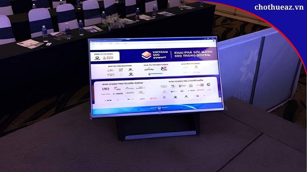 thuê giá đỡ màn hình TV nhắc bài tại Chothueaz.vn