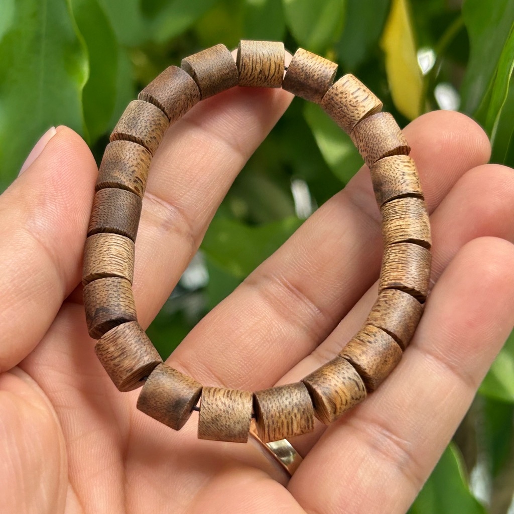 Vòng tay trầm kiến Việt kiểu trúc