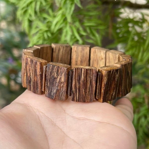 Lắc tay trầm hương tự nhiên Malai - Chuẩn Trầm