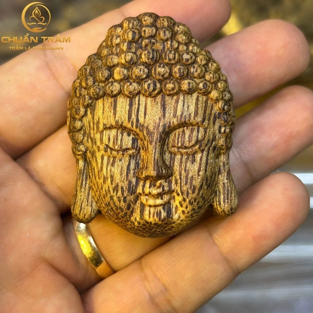 Mặt dây chuyền trầm hương tự nhiên bọc vàng bạc theo yêu cầu - Chuẩn Trầm