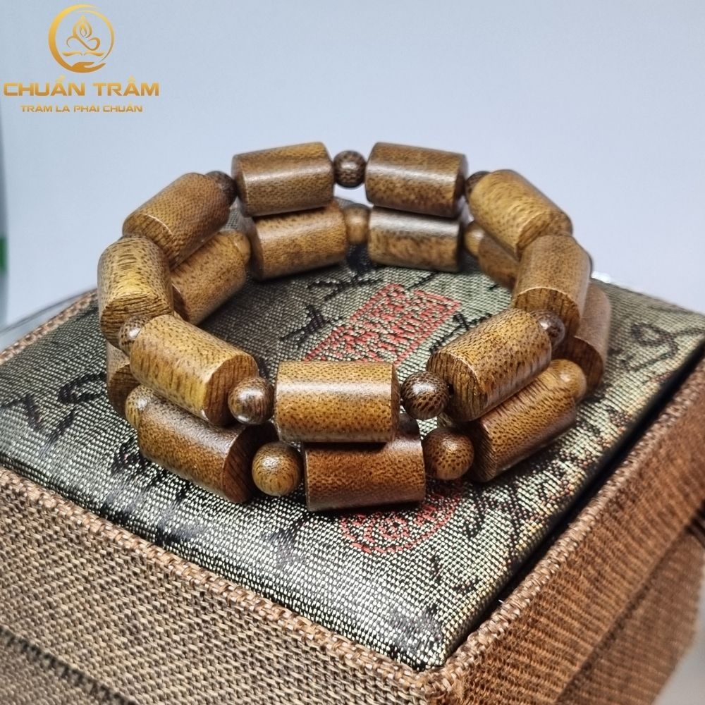 Vòng tay trầm hương kiểu trúc tốc vườn - Chuẩn Trầm