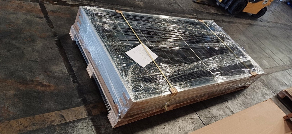 Tấm pin Jinko 555Wp Solar Mono Halfcell Ptype bảo hành 12 năm JKM555M-72HL4-V