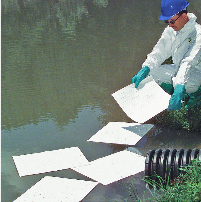 Tấm Thấm dầu Newpig MAT 403