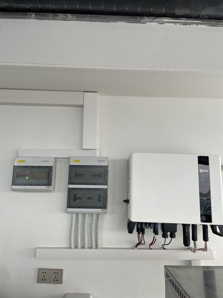 Biến tần Inverter Hybrid Solis S6-EH3P10K-H- EU