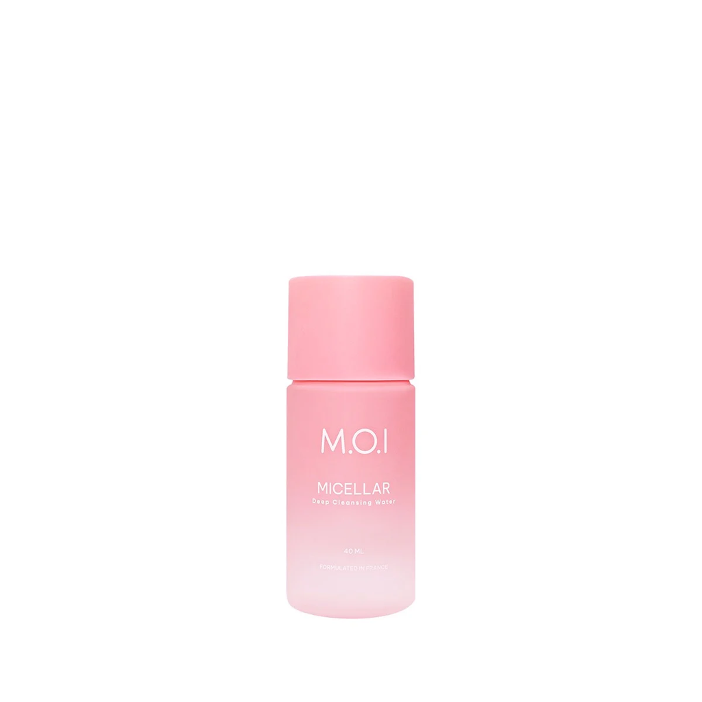 Nước tẩy trang sạch sâu dịu nhẹ M.O.I 250ml [TẶNG BÔNG TẨY TRANG]