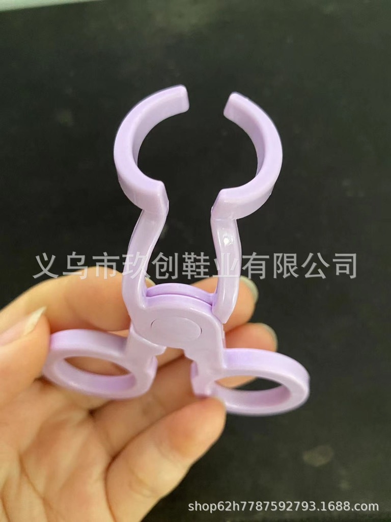 Kẹp Dụng Cụ Hỗ Trợ Đeo Lens