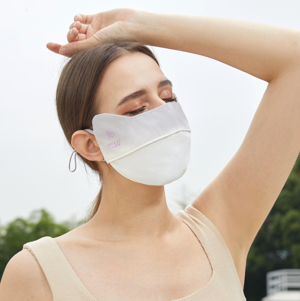 Khẩu Trang Tia UV Đổi Màu Logo