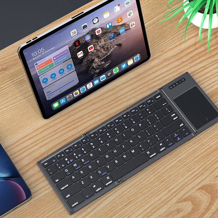 Folding Bluetooth Keyboard With Touchpad B066T