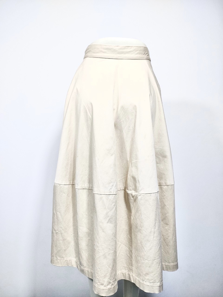Chân váy thô xòe