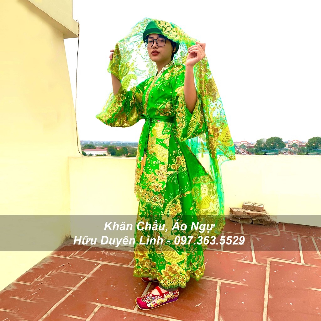 Quần Áo Hầu Đồng: Khám Phá Vẻ Đẹp Và Ý Nghĩa Trong Từng Bộ Trang Phục