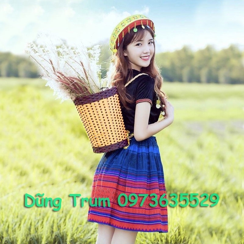 Váy tơ thổ cẩm dáng suông