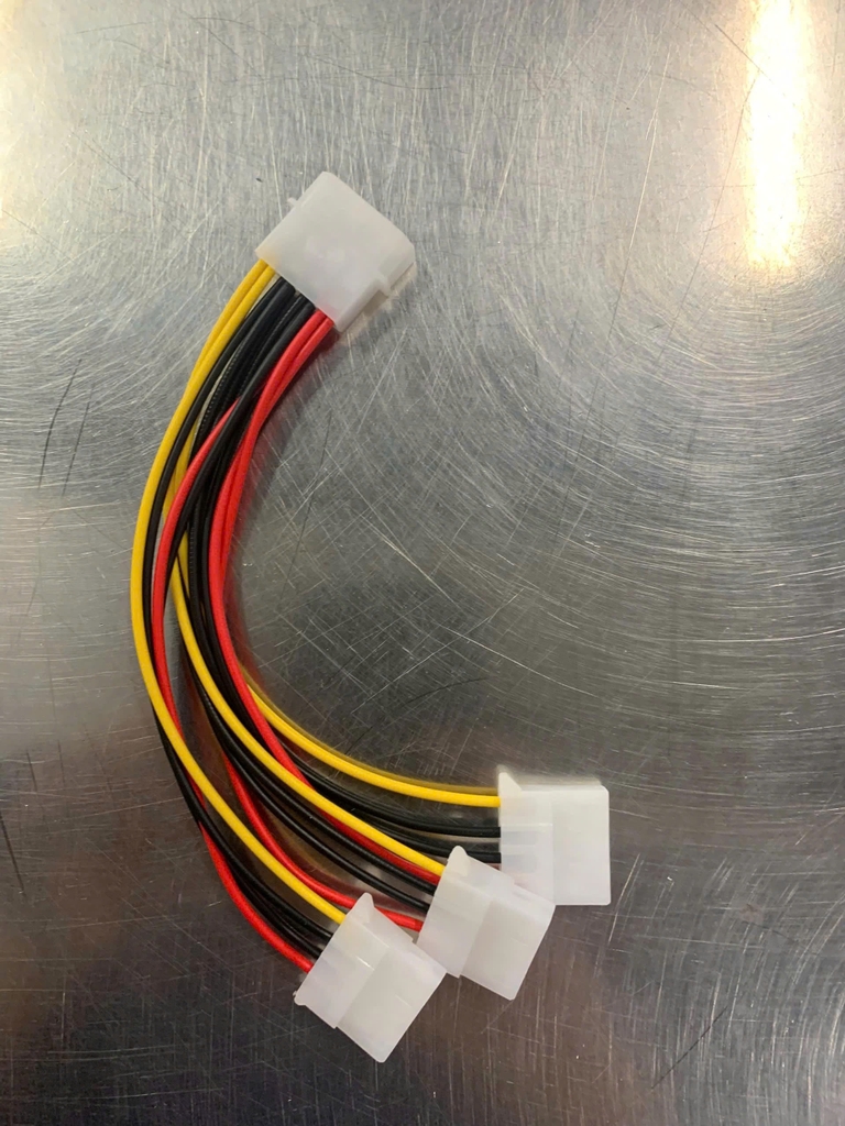 Dây chia nguồn Molex 4Pin (1 cái sang đực)