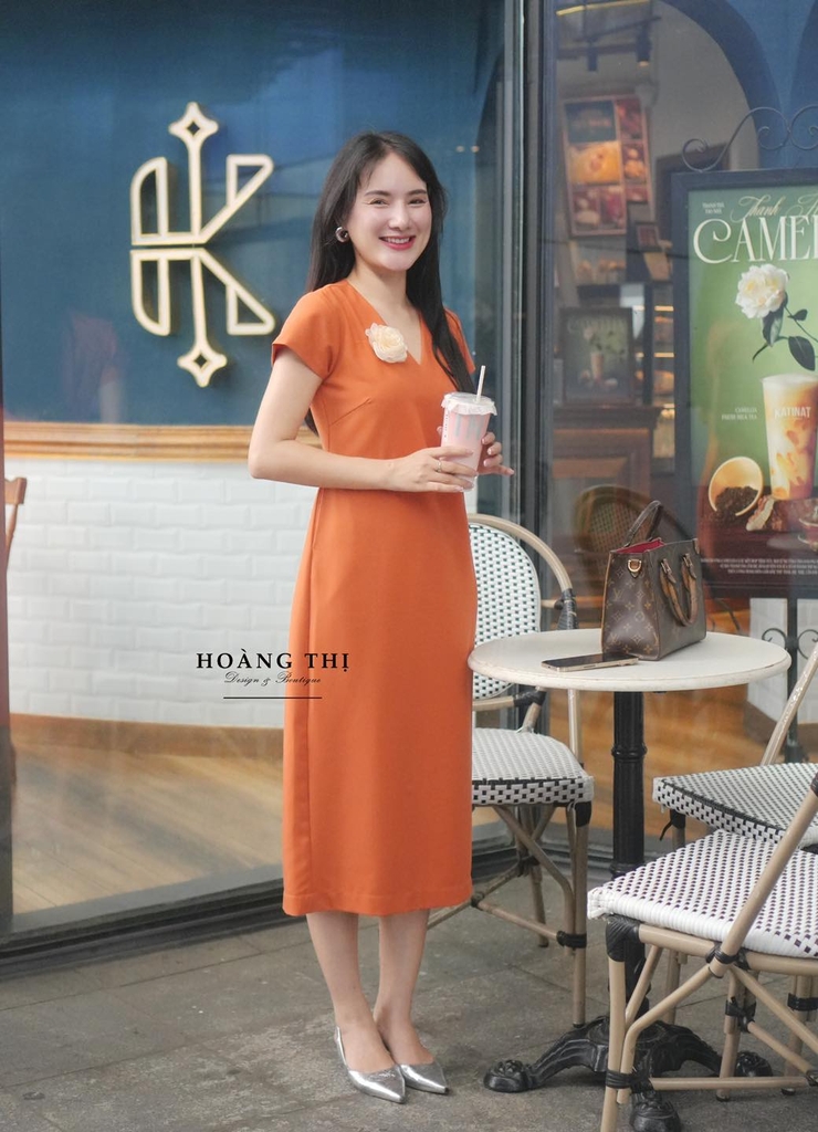 ĐẦM SUÔNG CỔ TIM TAY CON