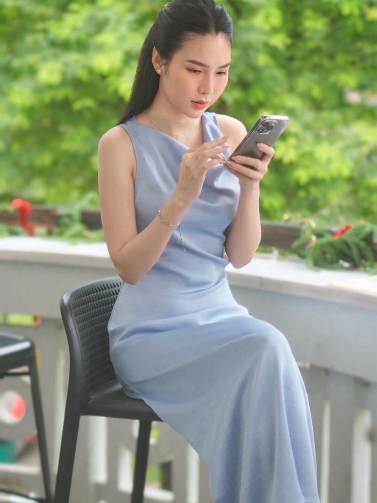 LAHER ĐẦM LỤA CỔ ĐỔ XANH OLIU