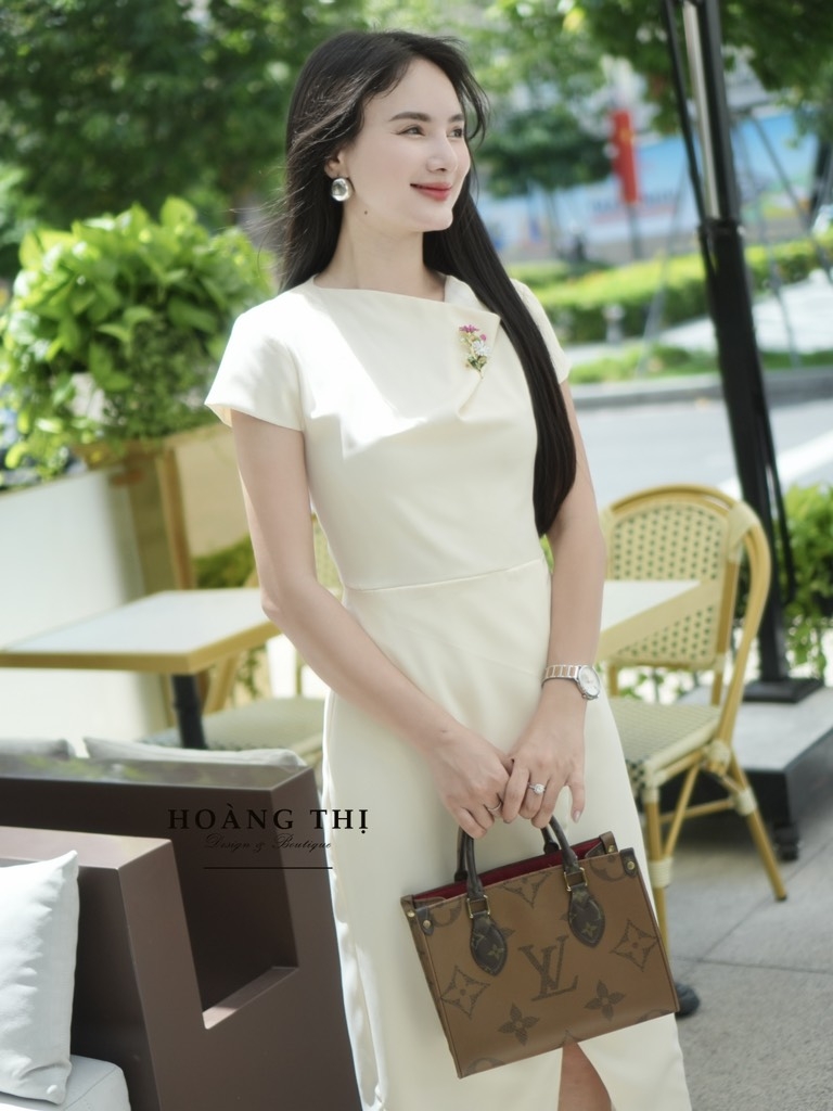 ĐẦM THUYỀN QUYÊN