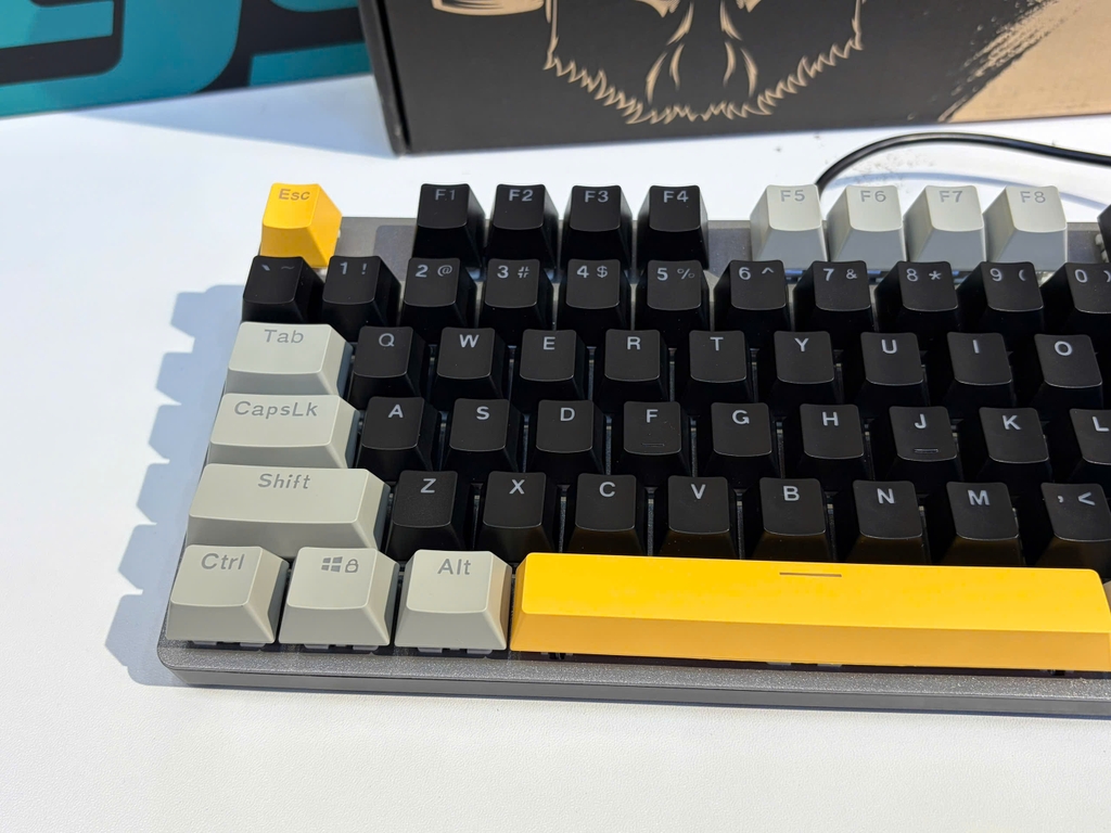 Bàn phím cơ AULA S500 GAMING CÓ DÂY (Phiên bản Xám+đen+vàng/ Red switch) (4869)
