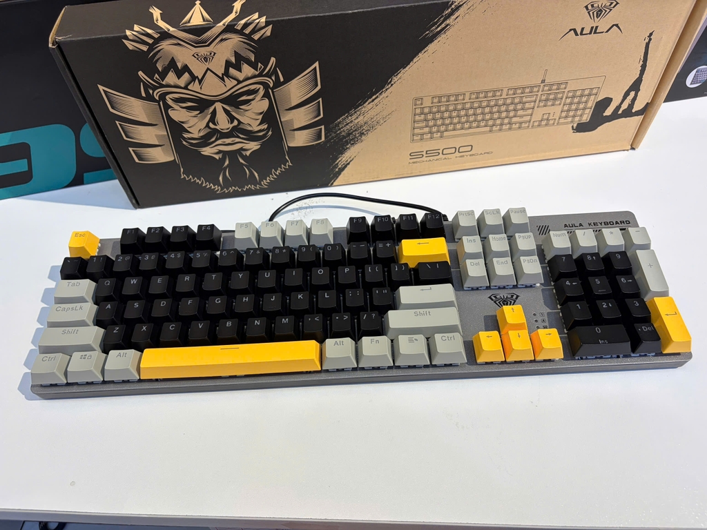 Bàn phím cơ AULA S500 GAMING CÓ DÂY (Phiên bản Xám+đen+vàng/ Red switch) (4869)