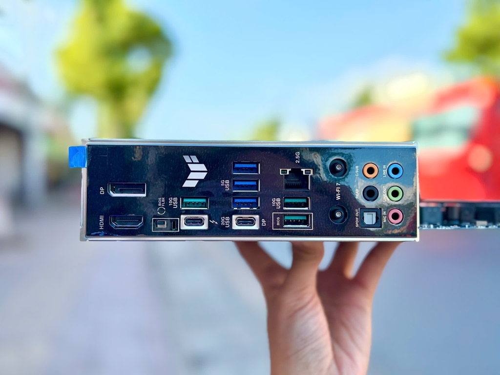 Mainboard Asus TUF GAMING Z890 PLUS WIFI DDR5