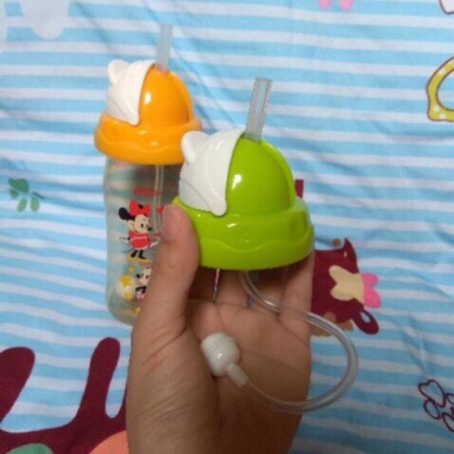 Nắp tập uống kèm ống hút Pigeon cổ rộng