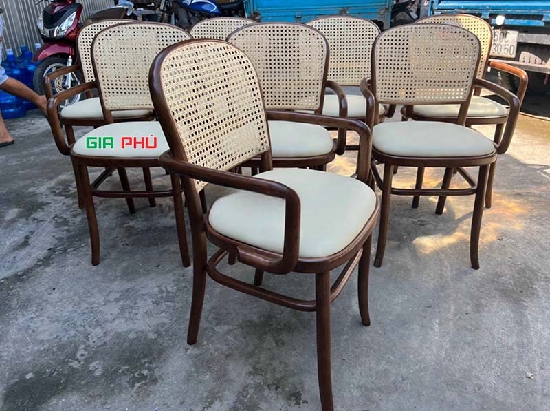 Ghế cafe thonet 811 có tay - G46