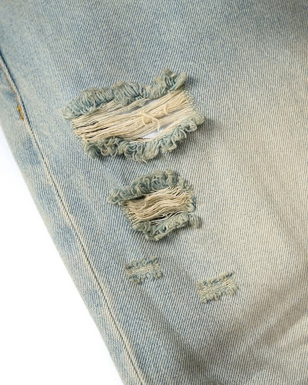 Eleven Distresed Jeans